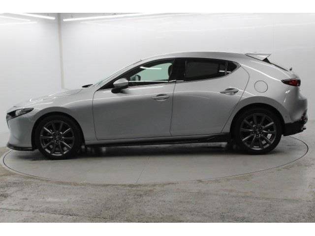 MAZDA3 FASTBACK