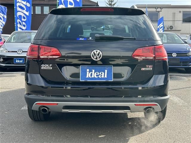 VOLKSWAGEN GOLF Alltrack