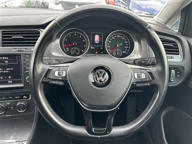 VOLKSWAGEN GOLF Alltrack