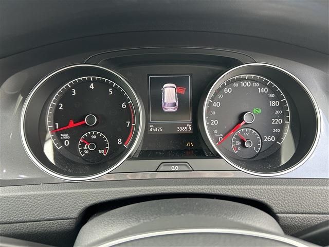 VOLKSWAGEN GOLF Alltrack