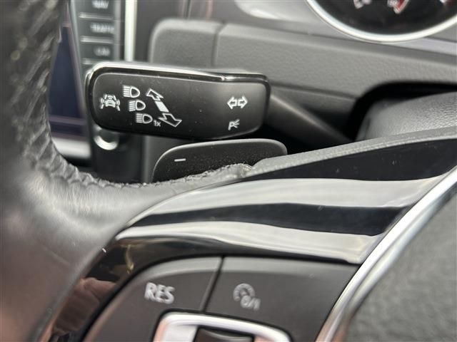VOLKSWAGEN GOLF Alltrack