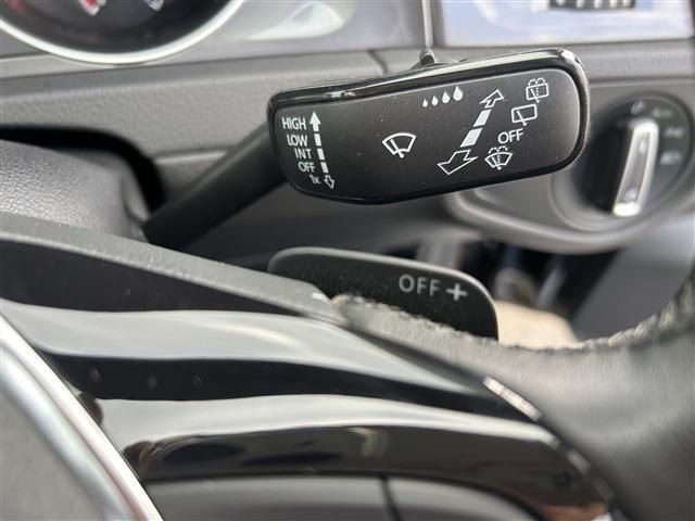 VOLKSWAGEN GOLF Alltrack
