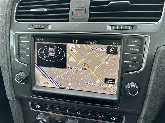 VOLKSWAGEN GOLF Alltrack
