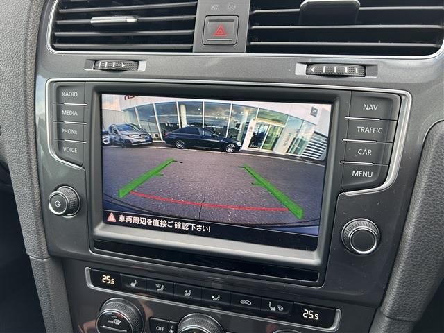 VOLKSWAGEN GOLF Alltrack
