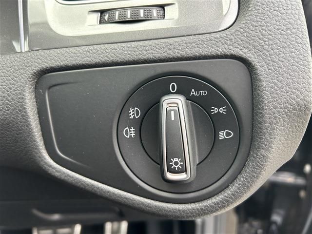 VOLKSWAGEN GOLF Alltrack