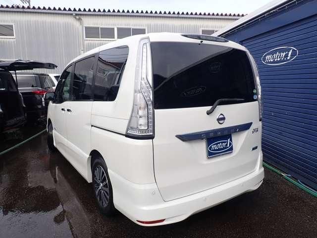 SERENA S-HYBRID 4WD