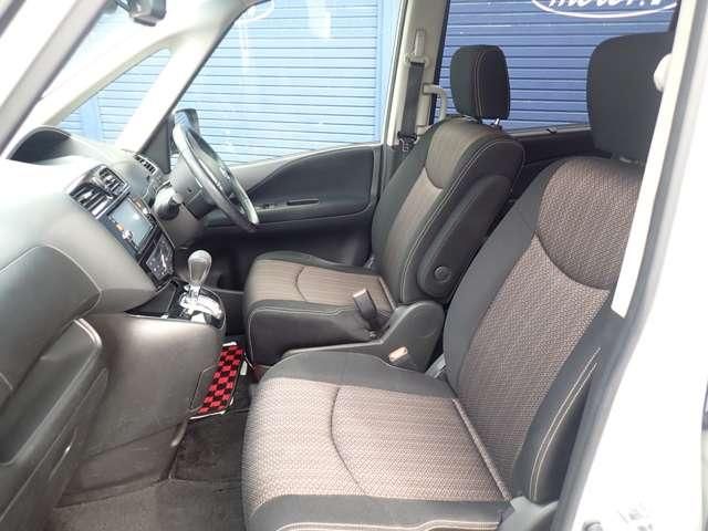 SERENA S-HYBRID 4WD