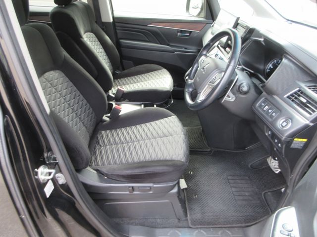 DELICA D:5 4WD