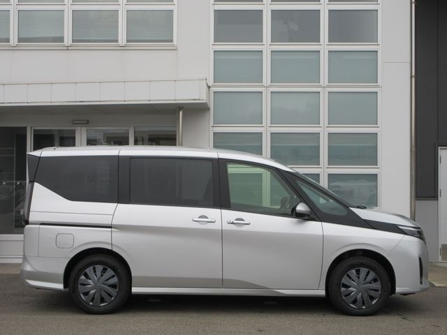 SERENA  WG 4WD