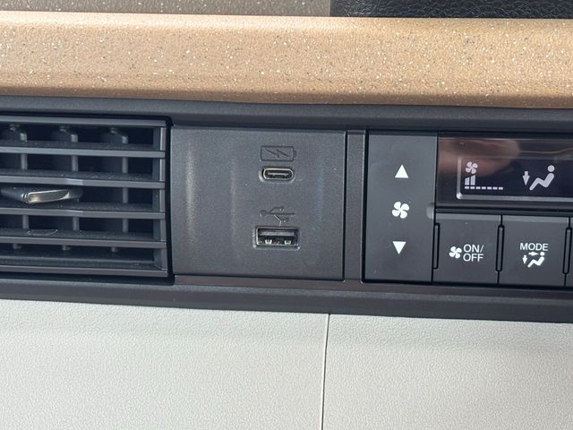 N BOX
