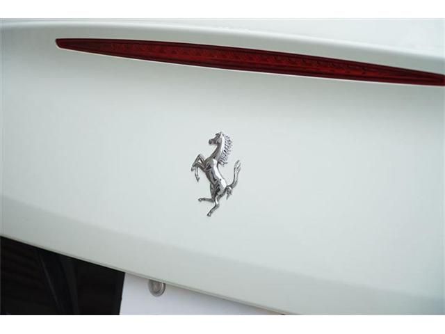 FERRARI California 30