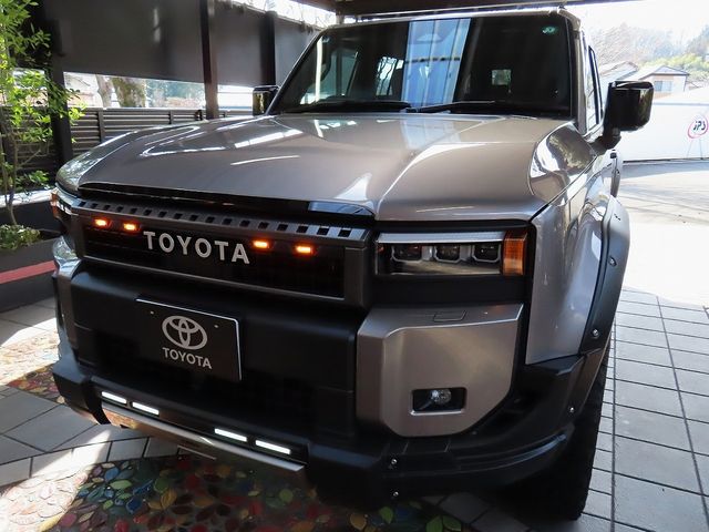 LANDCRUISER 250