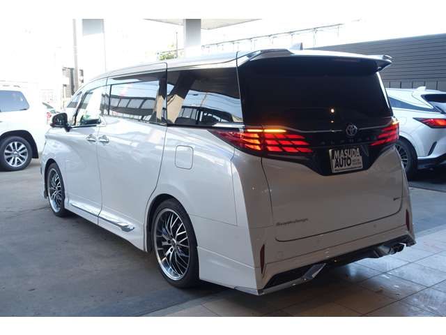 ALPHARD hybrid