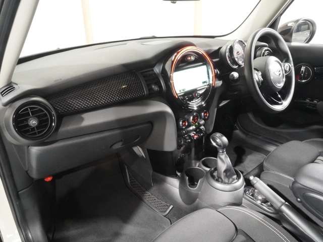 BMW MINI COOPER SD 5DOOR