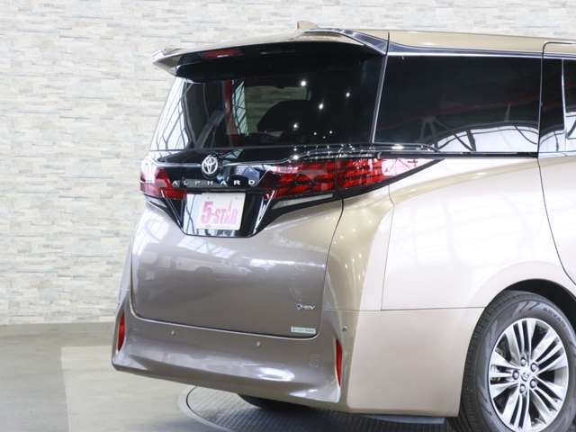 ALPHARD hybrid