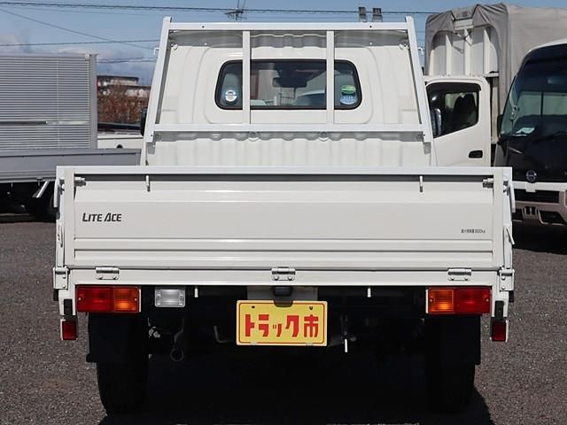LITEACE truck 2WD