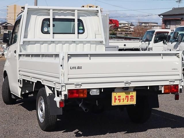 LITEACE truck 2WD