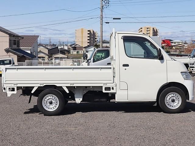 LITEACE truck 2WD