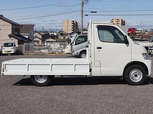 LITEACE truck 2WD