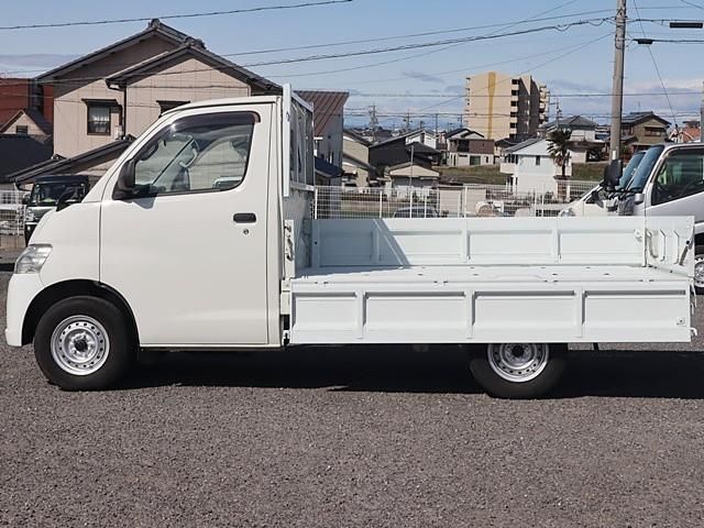 LITEACE truck 2WD