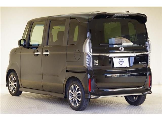 N BOX CUSTOM