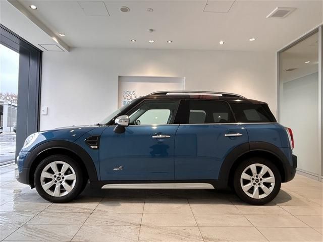 BMW MINI COOPER D CROSSOVER