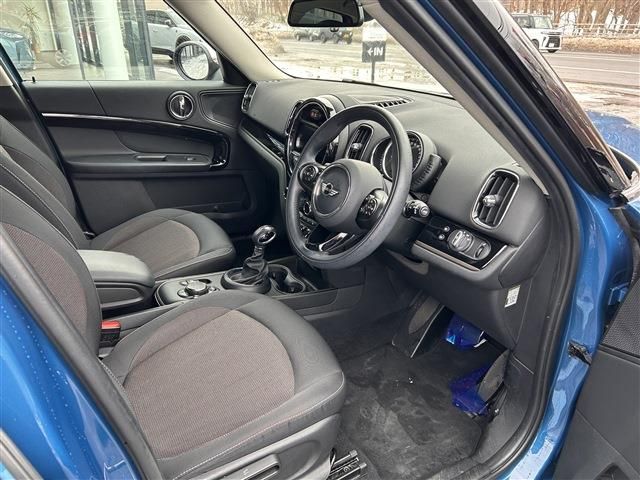 BMW MINI COOPER D CROSSOVER