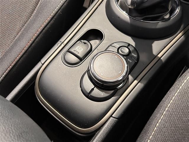 BMW MINI COOPER D CROSSOVER