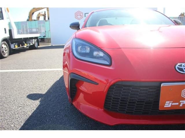 GR86
