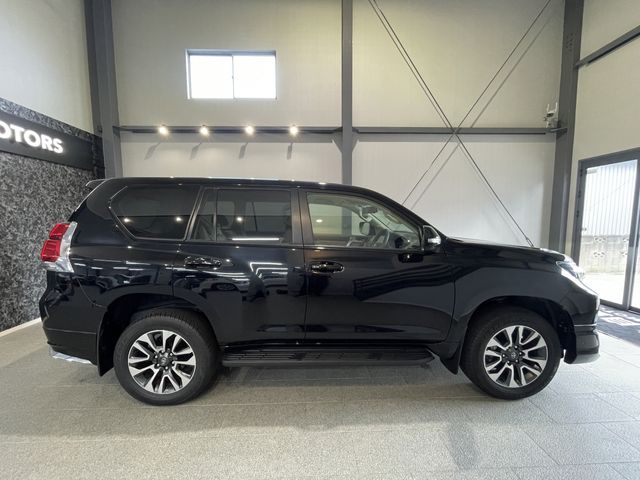 LANDCRUISER PRADO