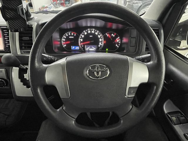 HIACE van 2WD