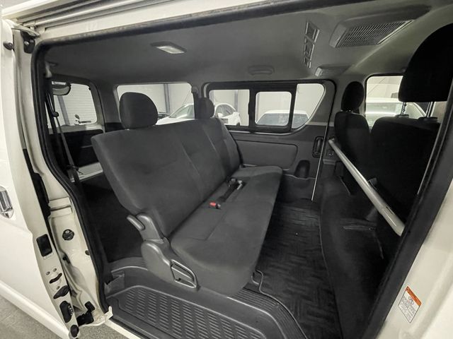 HIACE van 2WD