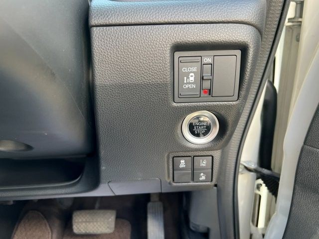 N-BOX CUSTOM 4WD