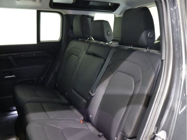 ROVER DEFENDER