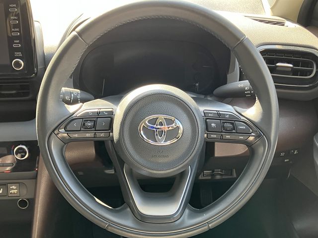 YARIS CROSS HYBRID