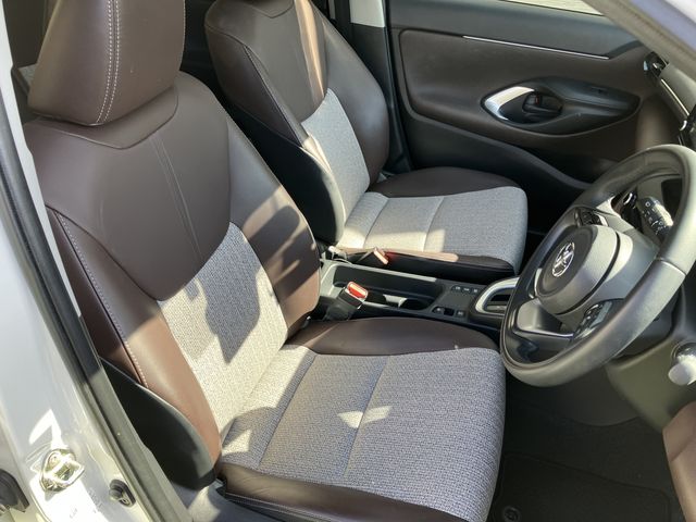 YARIS CROSS HYBRID