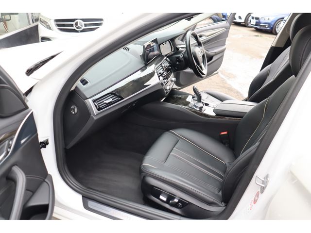 BMW 5 Series sedan