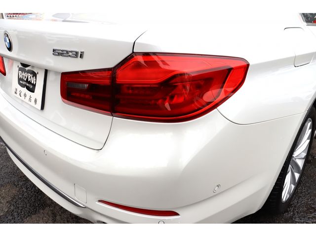 BMW 5 Series sedan