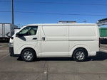 REGIUSACE 2WD van