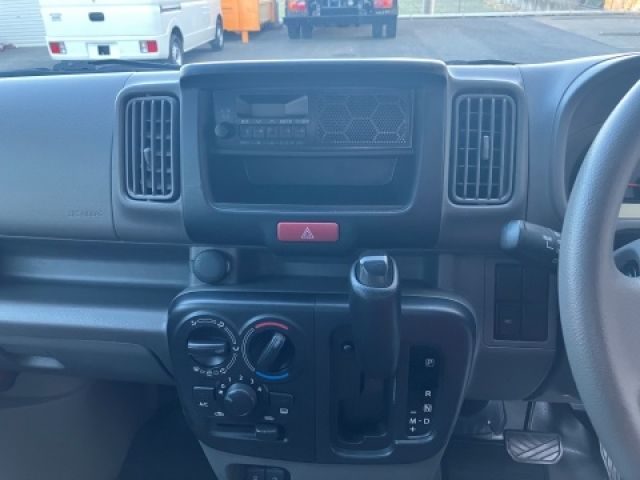 NV100 CLIPPER