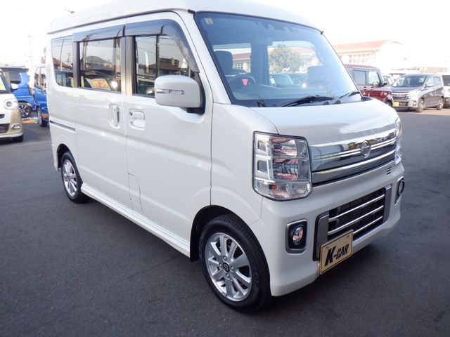 NV100 CLIPPER RIO