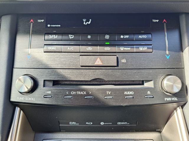 LEXUS IS300h