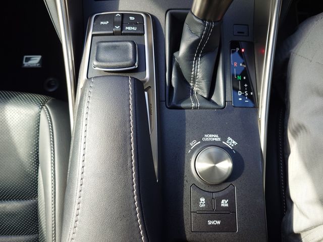LEXUS IS300h