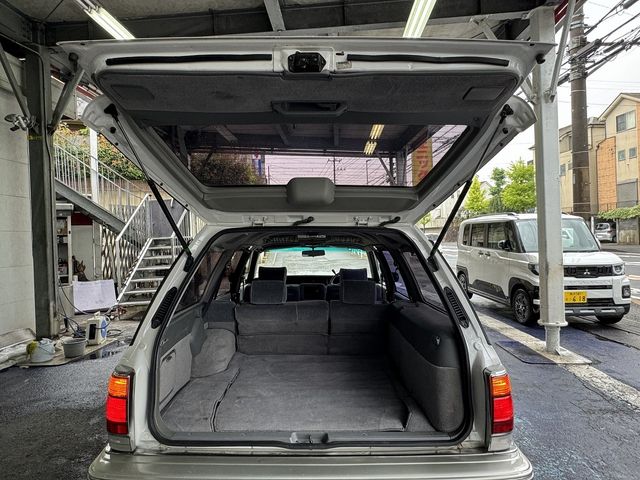 CROWN WAGON