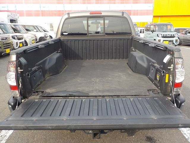 TACOMA 4WD