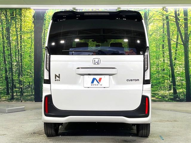 N-BOX CUSTOM