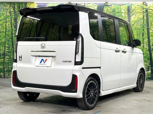 N-BOX CUSTOM