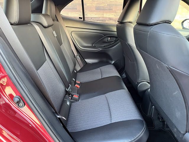 YARIS CROSS HYBRID