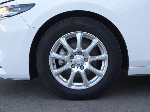 MAZDA3 SEDAN