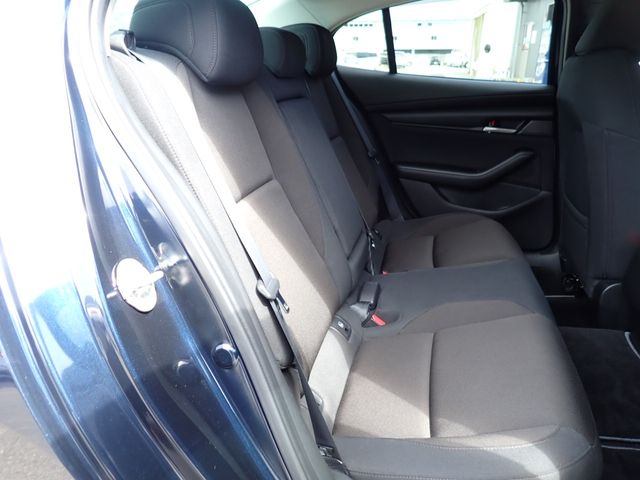 MAZDA3 SEDAN